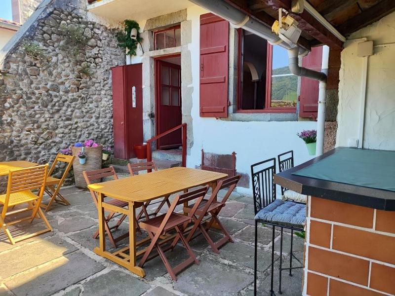 L'Auberge Du Pelerin - St Jean Pied De Port Saint-Jean-Pied-de-Port Ngoại thất bức ảnh